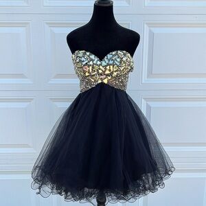 🖤💛Night Moves Mini Dress💛🖤